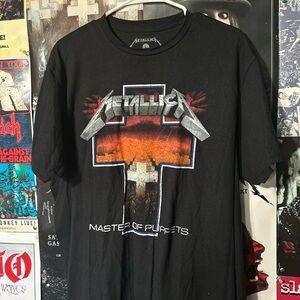 Metallica Master Of Puppets Graphic T Shirt Men’s size Large